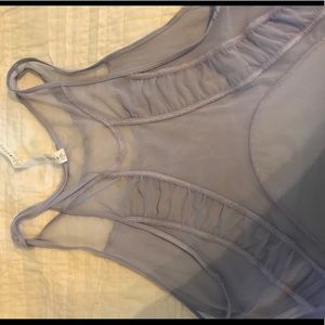 Amazing lululemon flowy tank! size 4